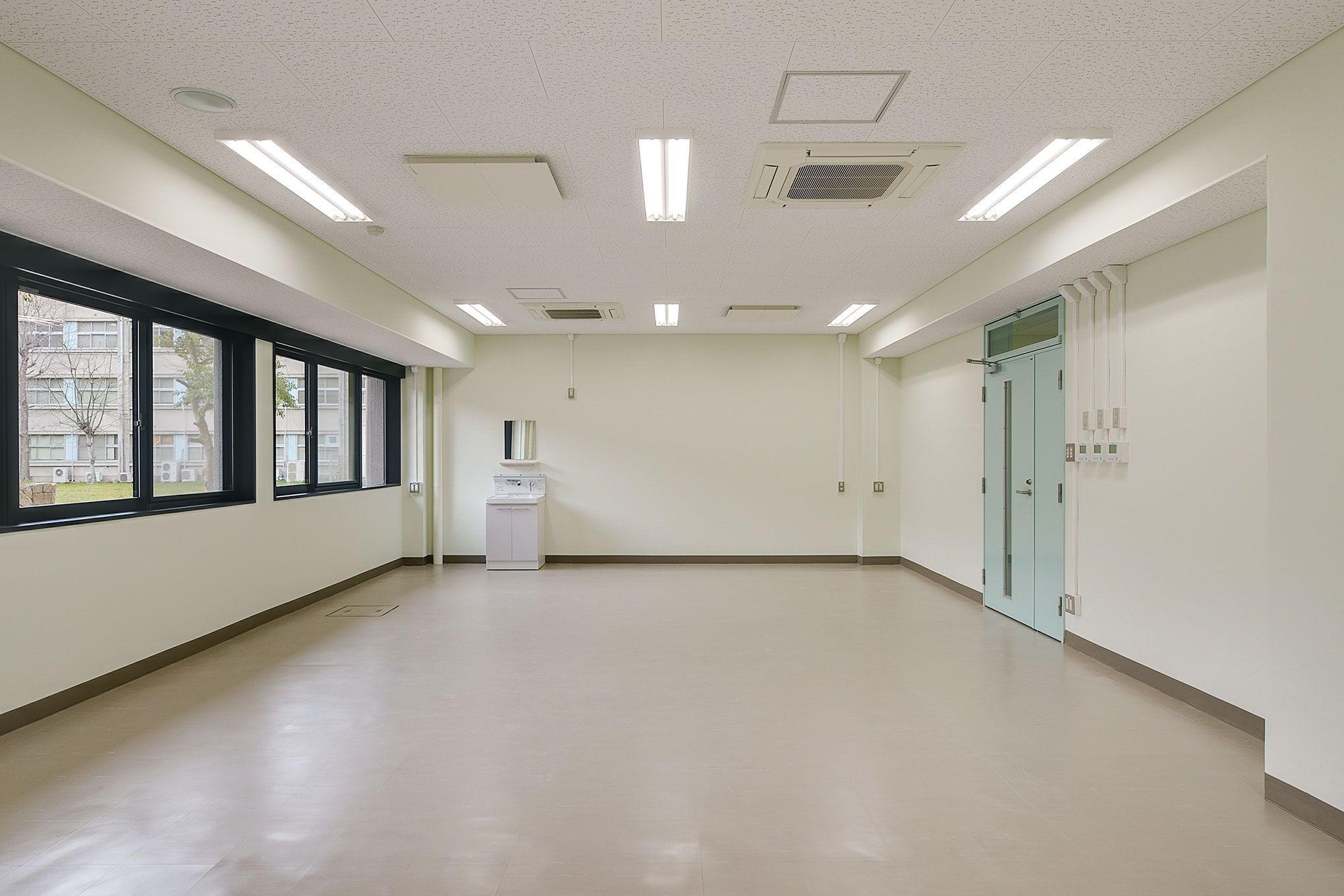 岡山大学津島綜合研究所棟改修工事